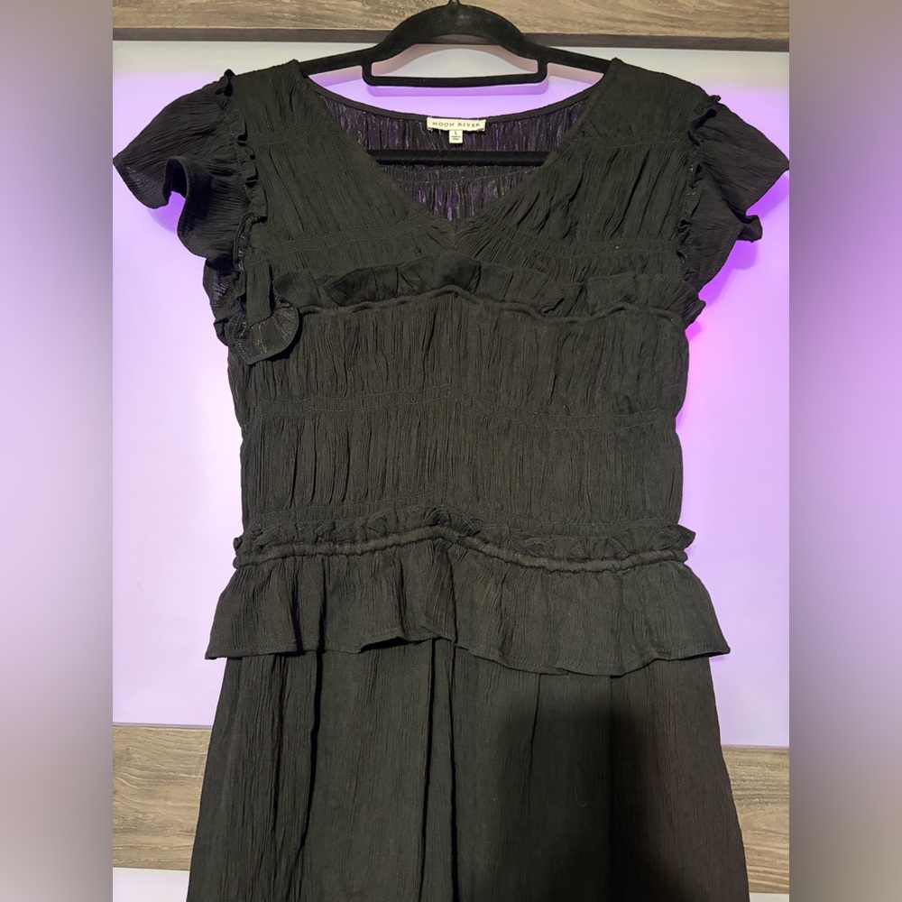 Tuckernuck Moon River Black Flutter Sleeve Smocked Bodice Midi Dress Ruffle Trim - Picture 11 of 11